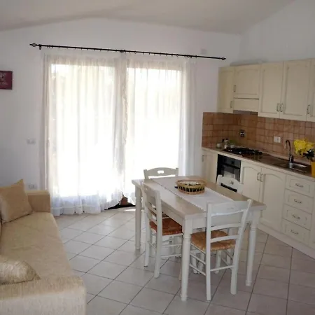 Casa vacanze 2casadelfaro Con Giardino Bbq 600m Dal Mare Olbia