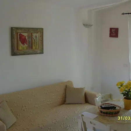 2casadelfaro Con Giardino Bbq 600m Dal Mare Casa vacanze Olbia