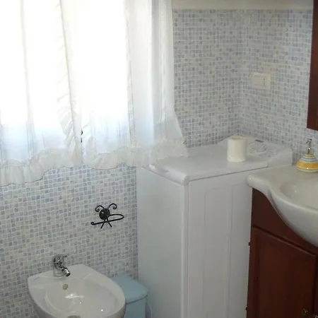 Casa vacanze 2casadelfaro Con Giardino Bbq 600m Dal Mare